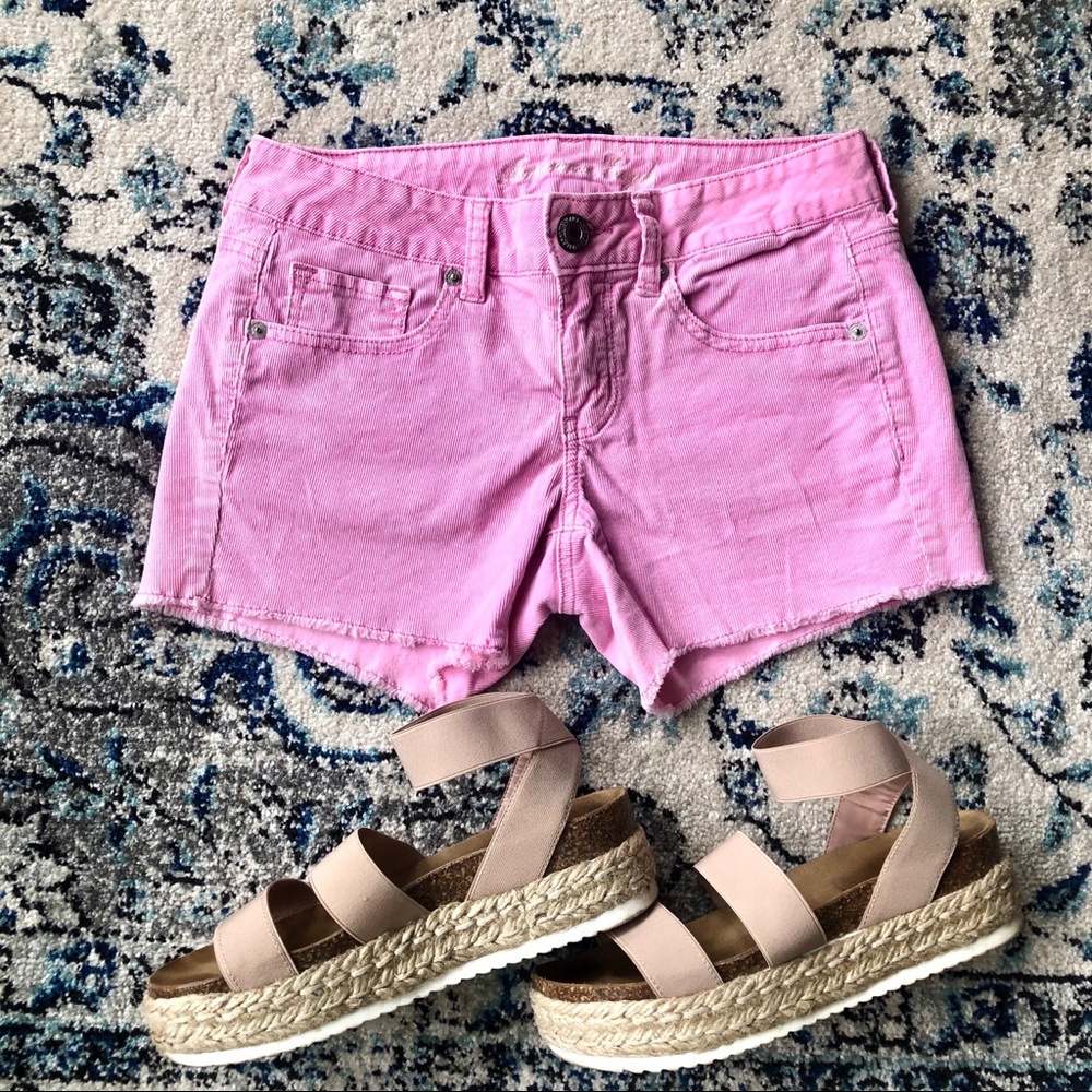 AE Pink Shorts 🌷🌸